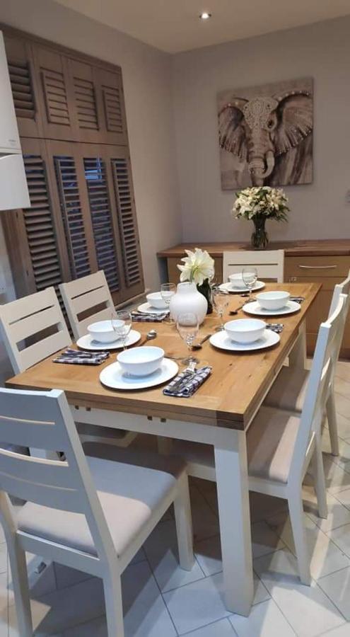 Fulham Fancy - Cosy 4 Bedroom With Garden Near Hammersmith And Fulham By The River ! Appartamento *