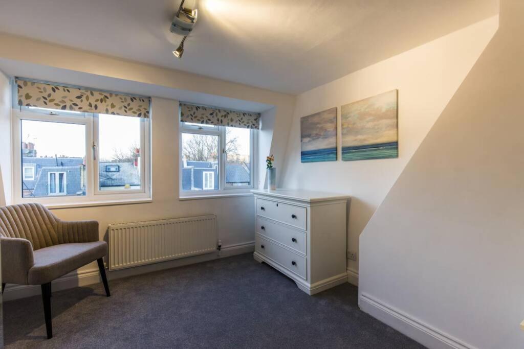 Fulham Fancy - Cosy 4 Bedroom With Garden Near Hammersmith And Fulham By The River ! Appartamento Londra