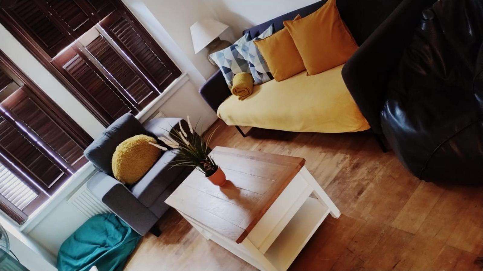 Fulham Fancy - Cosy 4 Bedroom With Garden Near Hammersmith And Fulham By The River ! * Londra